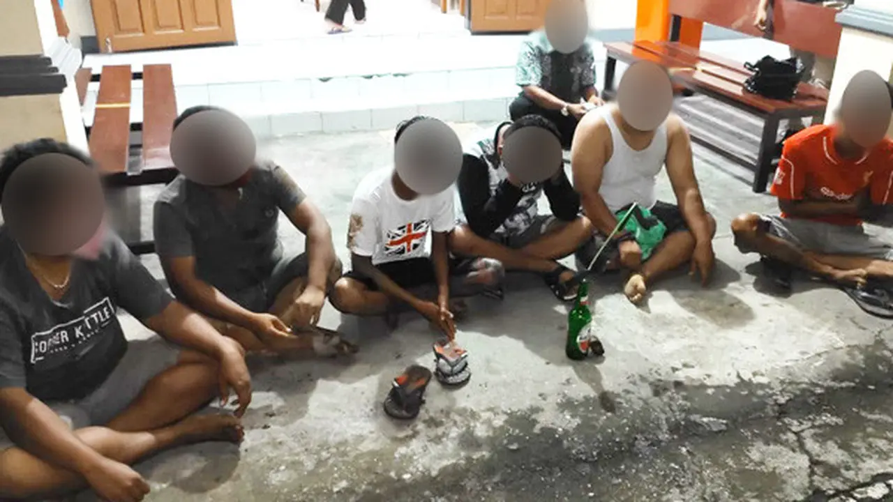 Seluruh pelaku judi beserta barang bukti diserahkan ke Polsek Bunaken untuk tindakan lebih lanjut.