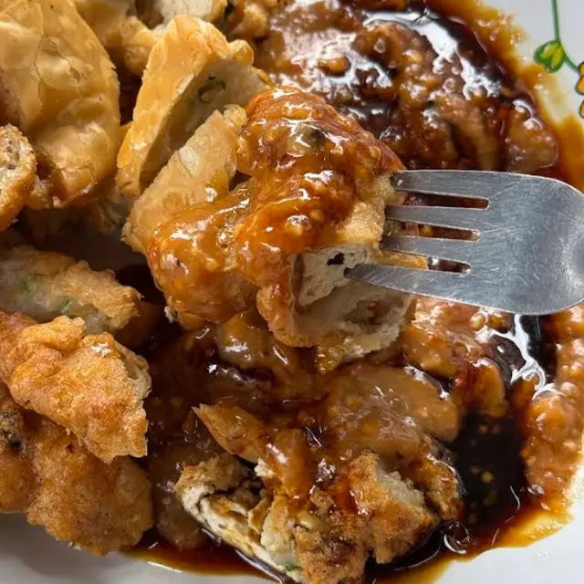 Tempat Makan Enak Dekat Pasar Baru Bandung