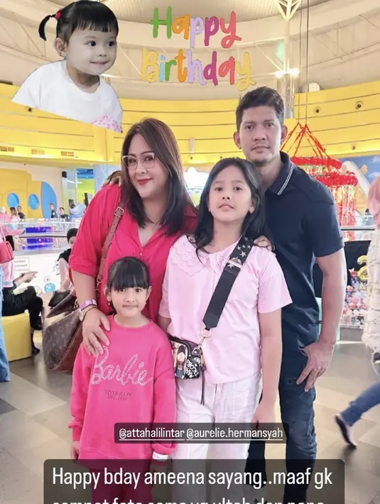 Audy bersama Iko Uwais juga hadir bersama kedua anak mereka. Audy tampil mengenakan kemeja waena pink fuschia sambil membawa tas Louis Vuitton. [@audyitem]