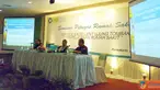 Citizen6, Purwokerto: Seminar petugas rumah sakit dengan tema "Service Excellent ujung tombak citra pelayanan rumah sakit". Kamis (26/5). 