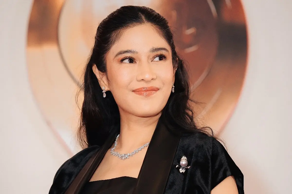 Tanpa Kebaya, Pesona Laura Basuki, Dian Sastrowardoyo hingga Shenina Cinnamon Tetap Menawan di Festival Film Indonesia 2023