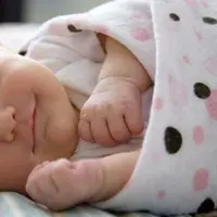 Entah terjadi di wilayah mana, undangan syukuran kelahiran bayi ini langsung bikin geger. Namanya mirip bintang porno Jepang!