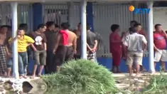 Banjir yang menggenangi kawasan lapas sempat mencapai ketinggian satu meter. Hingga siang ini, 21 napi telah ditangkap kembali, dua diantaranya menyerahkan diri.