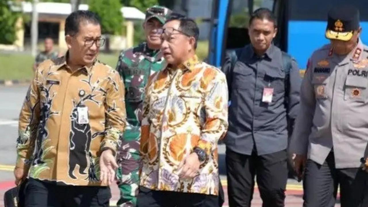 Pj Gubernur Kaltim Dampingi Mendagri Tinjau Sejumlah Proyek Infrastruktur di IKN