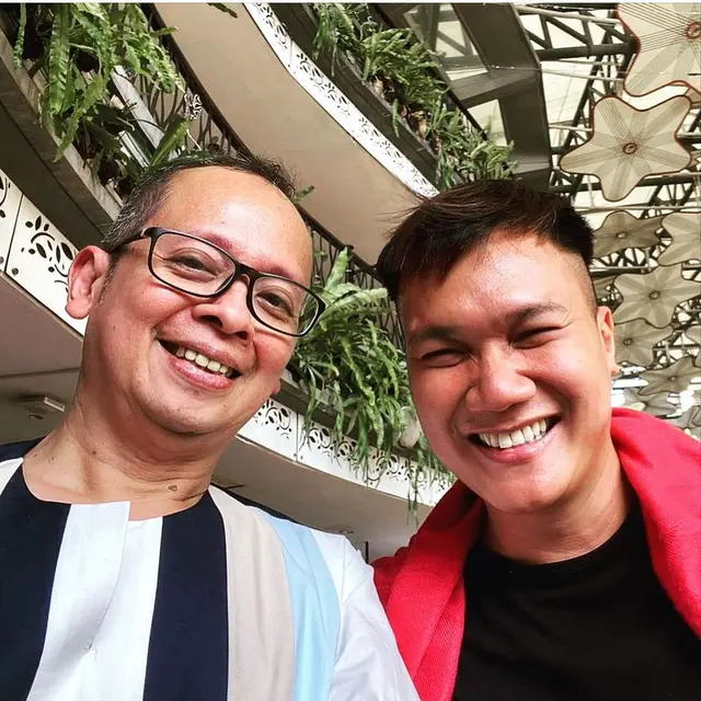 6 Potret Terbaru Haikal Baron, Runner Up AFI yang Kini Jadi Dosen