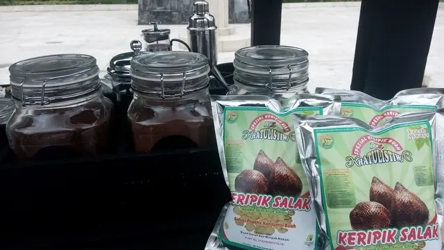 Keripik Salak Khatulistiwa