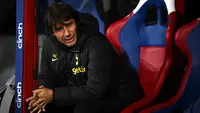 Bulan Maret menjadi bulan kelabu bagi 6 pelatih di liga top Eropa berikut ini. Keenamnya kompak dilengserkan klubnya masing-masing setelah mayoritas gagal mengangkat perform klub yang dibesut. Siapa saja keenam pelatih tersebut? Berikut daftar lengkapnya. (AFP/Ben Stansall)