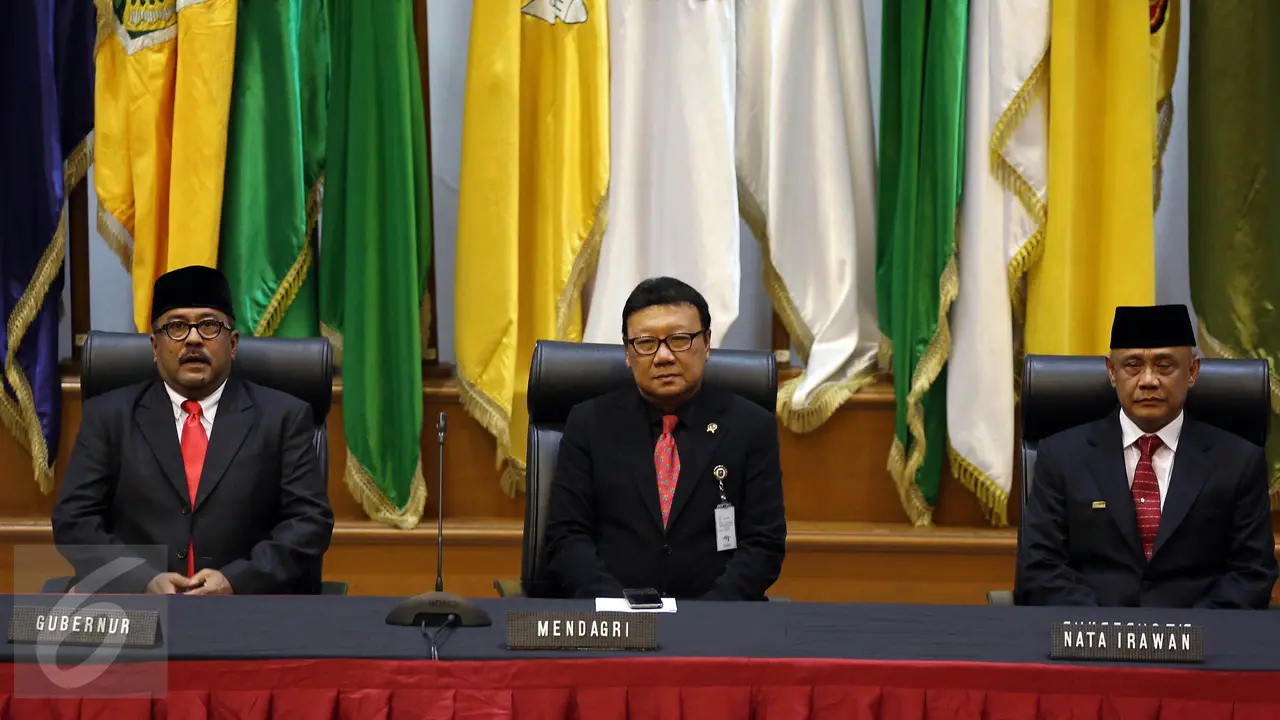 20161026-Nata Irawan Resmi Jadi Plt Gubernur Banten-Jakarta