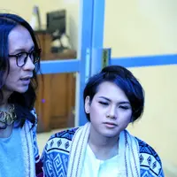 Tahun 2017 menjadi waktu untuk Aming dan istri untuk merencanakan seorang momongan. Di tengah usahanya, Aming mengakui istrinya jadi lebih sering berdandan. Evelyn sudah mulai suka mengenakan bulu mata dan alat makeup lainnya. (Adrian Putra/Bintang.com)