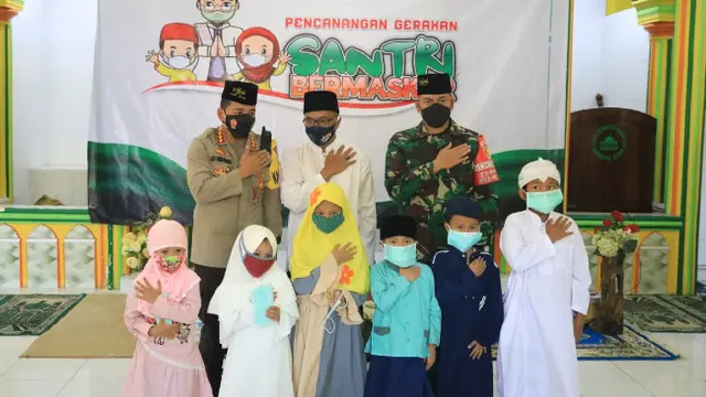 Polresta Keliling Ponpes di Kota Malang untuk Gerakan Santri Bermasker
