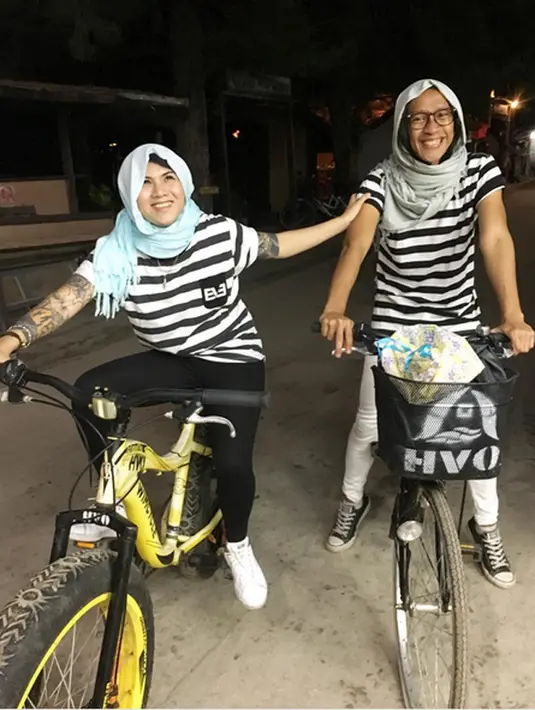 Kabar istri Aming, Evelyn akan mengakhiri hidupnya, pernah dibantah oleh kuasa hukumnya. Pengacara Evelyn membantah kabar tersebut. Tapi kabar itu dibenarkan oleh teman satu manajemen Evelyn. (Instagram/ev0124)