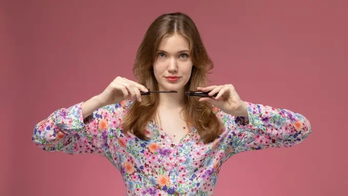 Ilustrasi Model Rambut (Photo by KamranAydinov on Freepik)