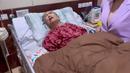 Tak menampik bahwa cukup khawatir dengan kondisi sang nenek, Raffi Ahmad sendiri merasa cukup lega kini Mami Popon sudah mendapat perawatan. (instagram.com/raffinatiga1717)