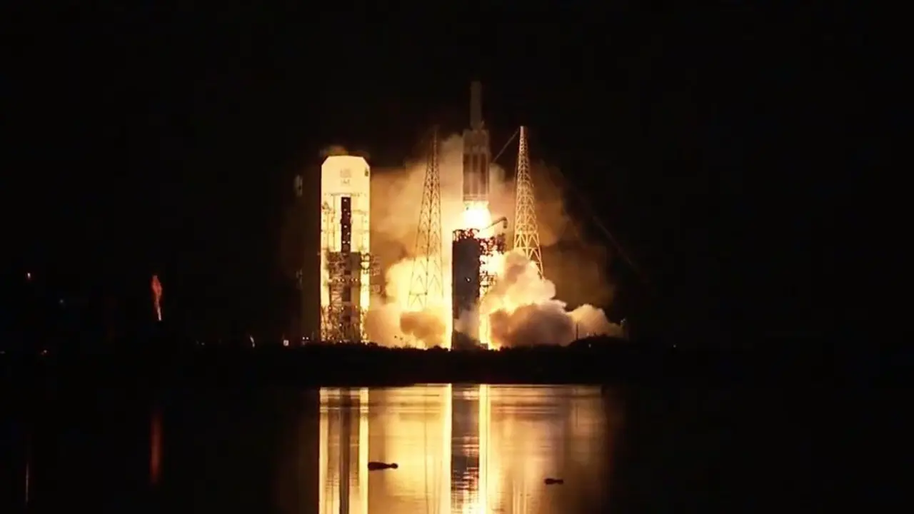 Roket Delta IV