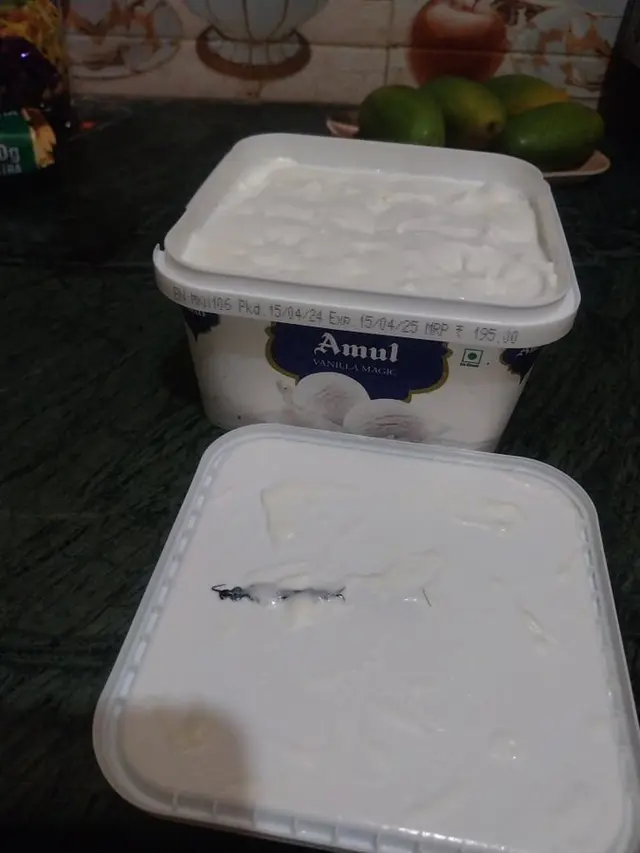 7 Benda Nyeleneh yang Ditemukan di Makanan Ini Bikin Hilang Fokus