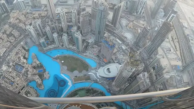 Liburan ke Dubai, Ini 6 Momen Abash Beri Cincin ke Jeje di Puncak Burj Khalifa