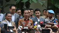 Jokowi menyebut alasan membuat laporan tersebut karena berkaitan dengan delik aduan. (merdeka.com/Arie Basuki)