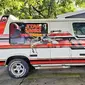 Dodge Van 1979  bertemakan Star Wars (Jalopnik)