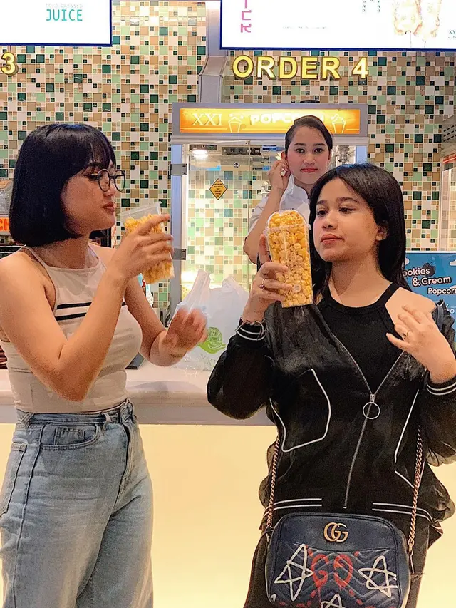 8 Potret Persahabatan Brisia Jodie dan Marion Jola, Dikabarkan Tengah Renggang