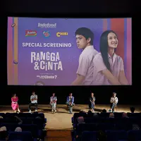 Para Pemain dan Filmmaker dalam Screening Film &ldquo;Rangga &amp; Cinta&rdquo;./copyright istimewa