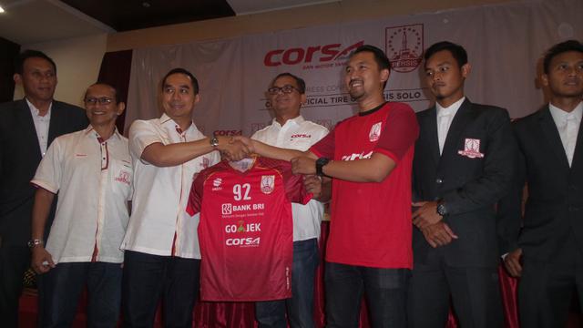 Persis Solo