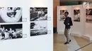 Sejumlah karya fotografi dipajang dalam pameran fotografi bertajuk “Semangat Anak Indonesia dalam Bingkai Hitam Putih” di TIM, Jakarta, Selasa (20/3). Sebanyak 60 foto nominasi dipamerkan di Gedung Teater Kecil. (Liputan6.com/Immanuel Antonius)
