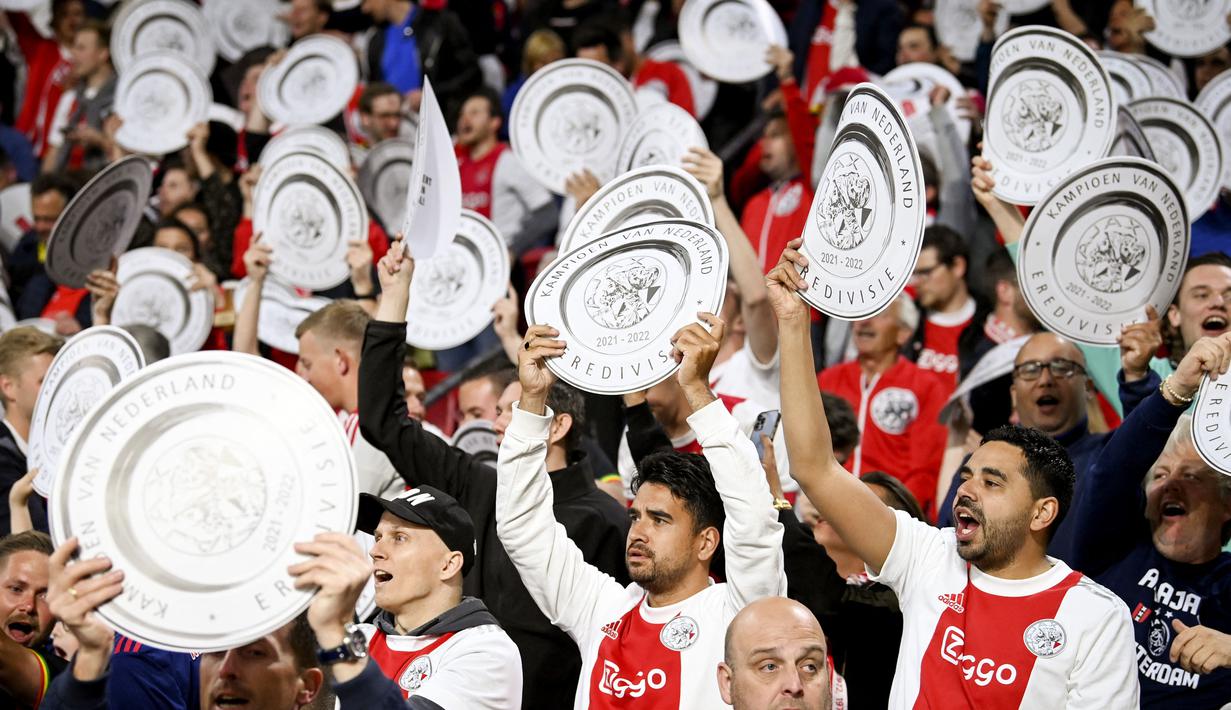 Keberhasilan ini membuat Ajax Amsterdam menjadi pengoleksi gelar juara Eredivisie terbanyak sepanjang sejarah kompetisi. Secara keseluruhan, Ajax Amsterdam sudah menjadi juara Liga Belanda sebanyak 36 kali. (AFP/ Olaf Kraak)