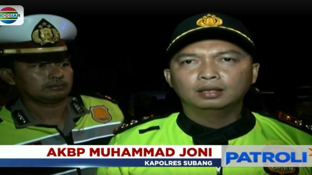 Petugas kepolisian mendirikan posko disaster victim identification atau DVI di depan Ruang UGD Rumah Sakit Umum Subang, Jawa Barat.