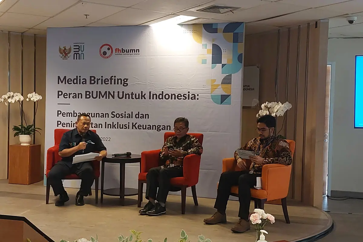 Asisten Deputi Bidang Jasa Keuangan Kementerian BUMN, Muhammad Khoerur Roziqin dalam Media Briefing di Kementerian BUMN