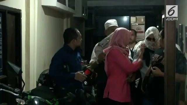 Kapolda Metro Jaya Irjen Mochamad Iriawan memastikan, pelaku dan korban belum pernah bertemu sebelumnya.