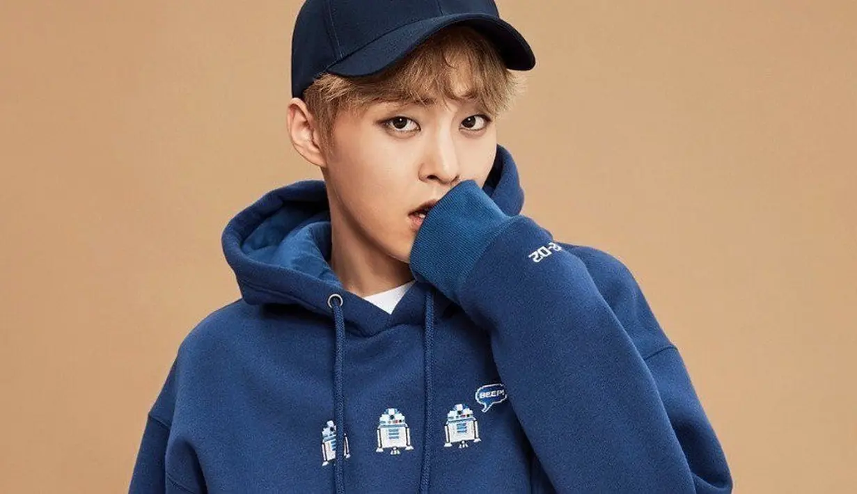 Xiumin mengungkapkan jika sejujurnya ia lebih baik mendapat perasaan yang tulus dari penggemar. Menurutnya, cinta dan perhatian dari penggemar merupakan hadiah yang terbaik. (Foto: allkpop.com)