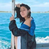 Naysilla Mirdad menyelam (Instagram/naymirdad)