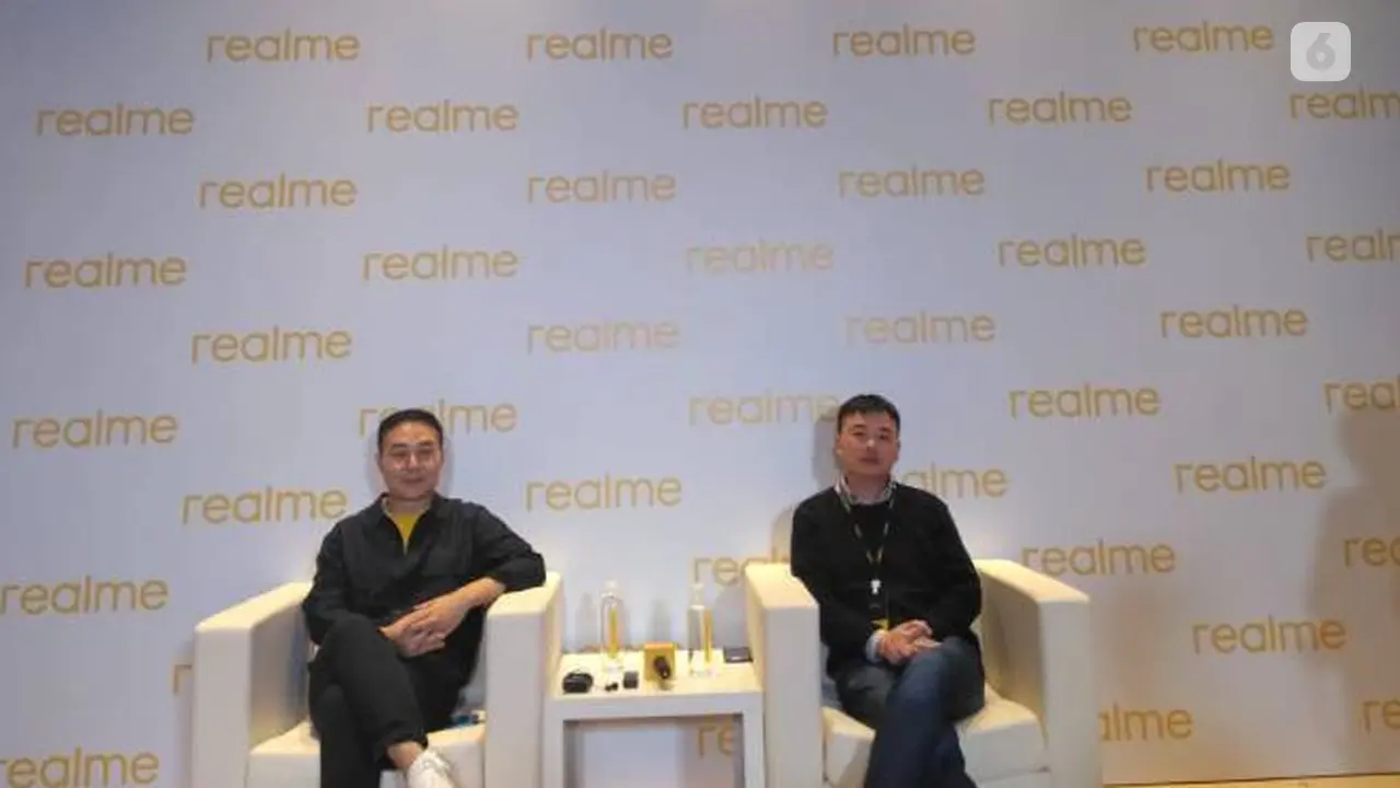 Xu Qi Chase, Vice President of realme, President of Global Marketing & Wang Wei Derek, Vice President of realme, President of Global Product. Liputan6.com/Diyah Naelufar
