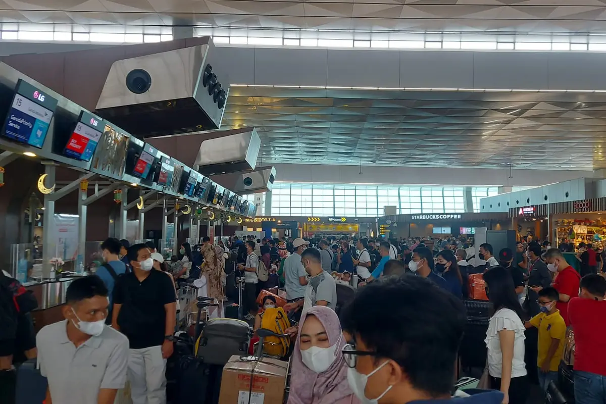 Lonjakan Penumpang di Bandara Soetta Masih Terjadi, Hari Ini Capai 171 Ribu Penumpang