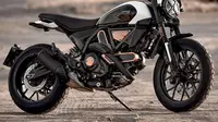 Tampilan Rizoma Edition 2025 yang akan diproduksi Ducati sebagai perayaan 10 tahun model Scrambler. (Paultan/Rendy Yansah)