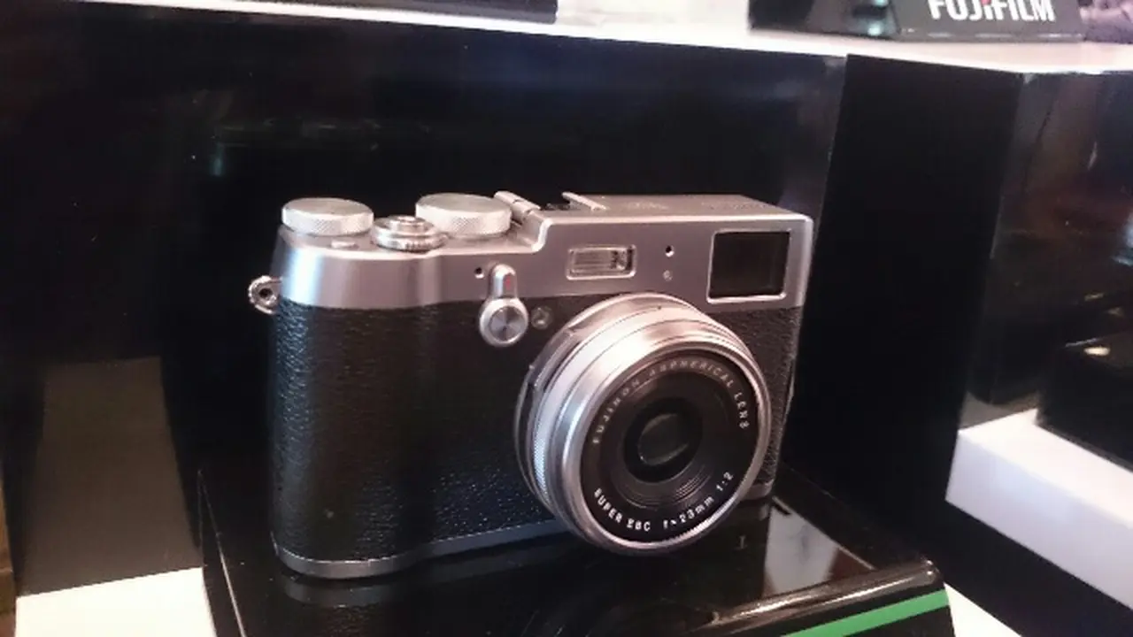 Fujifilm X100T, Kamera Compact Berdesain Premium