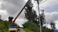 PT PLN (Persero) berhasil menghubungkan jaringan kelistrikan 3 Kabupaten di Papua yakni Kabupaten Dogiyai, Deiyai, dan Paniai. (dok: PLN)