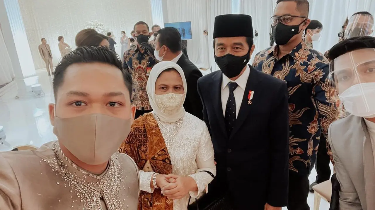 Penampilan Jokowi dan Ibu Iriana saat jadi saksi di pernikahan Aurelie Hermansyah dan Atta Halilintar