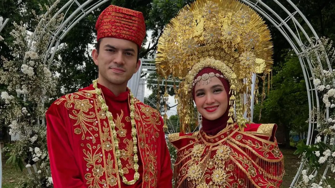https://www.instagram.com/rizkynazar20/