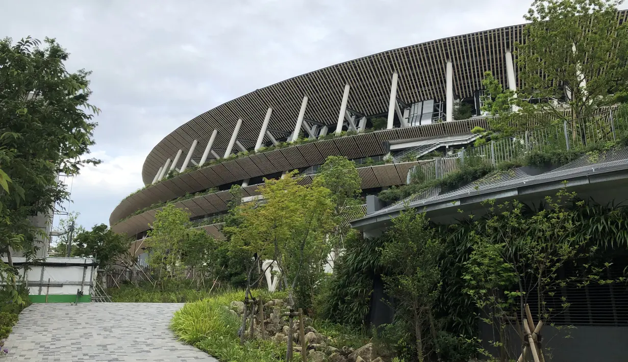 Eksterior Stadion Olimpiade di Tokyo, Jepang (12/6/2020). Olimpiade Tokyo akan digelar di arena yang sama dengan mengikuti jadwal yang hampir tidak berbeda dari yang direncanakan sebelum ajang tersebut ditangguhkan akibat pandemi COVID-19 pada Maret lalu. (Xinhua/Du Xiaoyi)