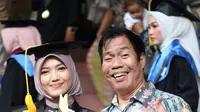 Kenangan Terakhir Temon Bersama Anak, Sempat Dampingi Wisuda Sebelum Meninggal