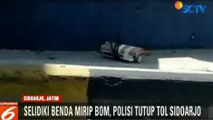 Dicurigai sebagai bom, petugas tol yang melihat langsung melapor ke petugas keamanan dan kepolisian.