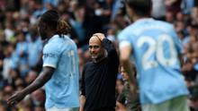 Manajer Manchester City asal Spanyol, Pep Guardiola, bereaksi selama pertandingan Premier League&nbsp;antara Manchester City dan Tottenham Hotspur di Stadion Etihad di Manchester, Inggris barat laut, pada 23 Agustus 2025. (Darren Staples/AFP)