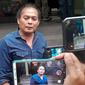 Deolipa Yumara, mantan Pengacara Bharada E berencana menggugat Komnas HAM dan Komnas Perempuan ke PTUN Jakarta. (Liputan6.com/Ady Anugrahadi)