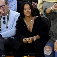 Ternyata Ronald memiliki pesan pada Rihanna dalam urusan jodoh. Ia menyarankan agar menghindari untuk berpacaran dengan pria yang berprofesi sebagai atlet dan bergelut di industri hiburan. (AFP/THEARON W. HENDERSON / GETTY IMAGES NORTH AMERICA)