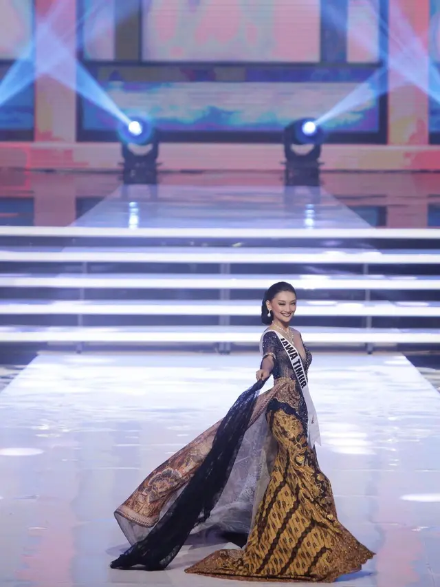 7 Pesona Adinda Cresheilla, Puteri Indonesia Pariwisata 2022 saat Pakai Kebaya