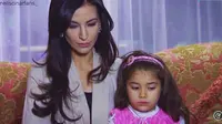Pose Ceria Tugce dan Arzu dalam Serial Elif