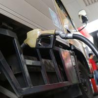 Pusing Saat Hirup Bau Bensin: Simak Bahaya Laten Uap BBM, Sampai Kapan Dipandang Sebelah Mata?