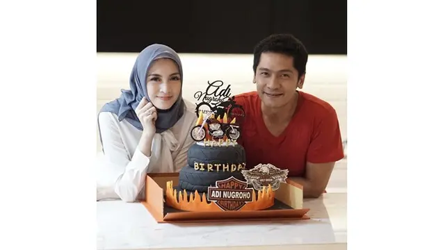 Menjelang 5 Tahun Pernikahan, Ini 6 Potret Mesra Donita dan Adi Nugroho