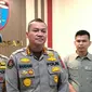 Kabid Humas Polda Riau Kombes Nandang Mu'min Wijaya memberikan keterangan perkembangan kasus Bripka Andry Darma Irawan. (Liputan6.com/M Syukur)